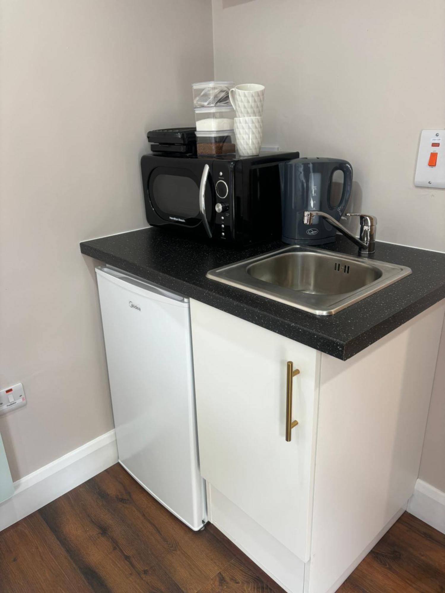 Private Detached Small Bedroom And Bathroom Only- This Is Not An Apartment Butlersbridge Extérieur photo